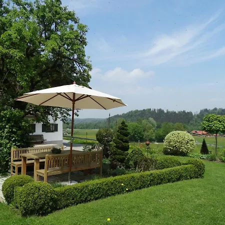 Farm stay Goassreiter Hof *